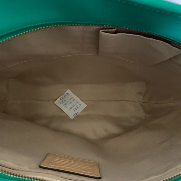 Coach Peyton Tote Bag and Wallet Set - Picture 11 of 15